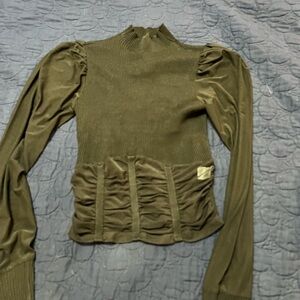 Women’s/juniors NWT black top. Size: small : Brand: Crave Queen